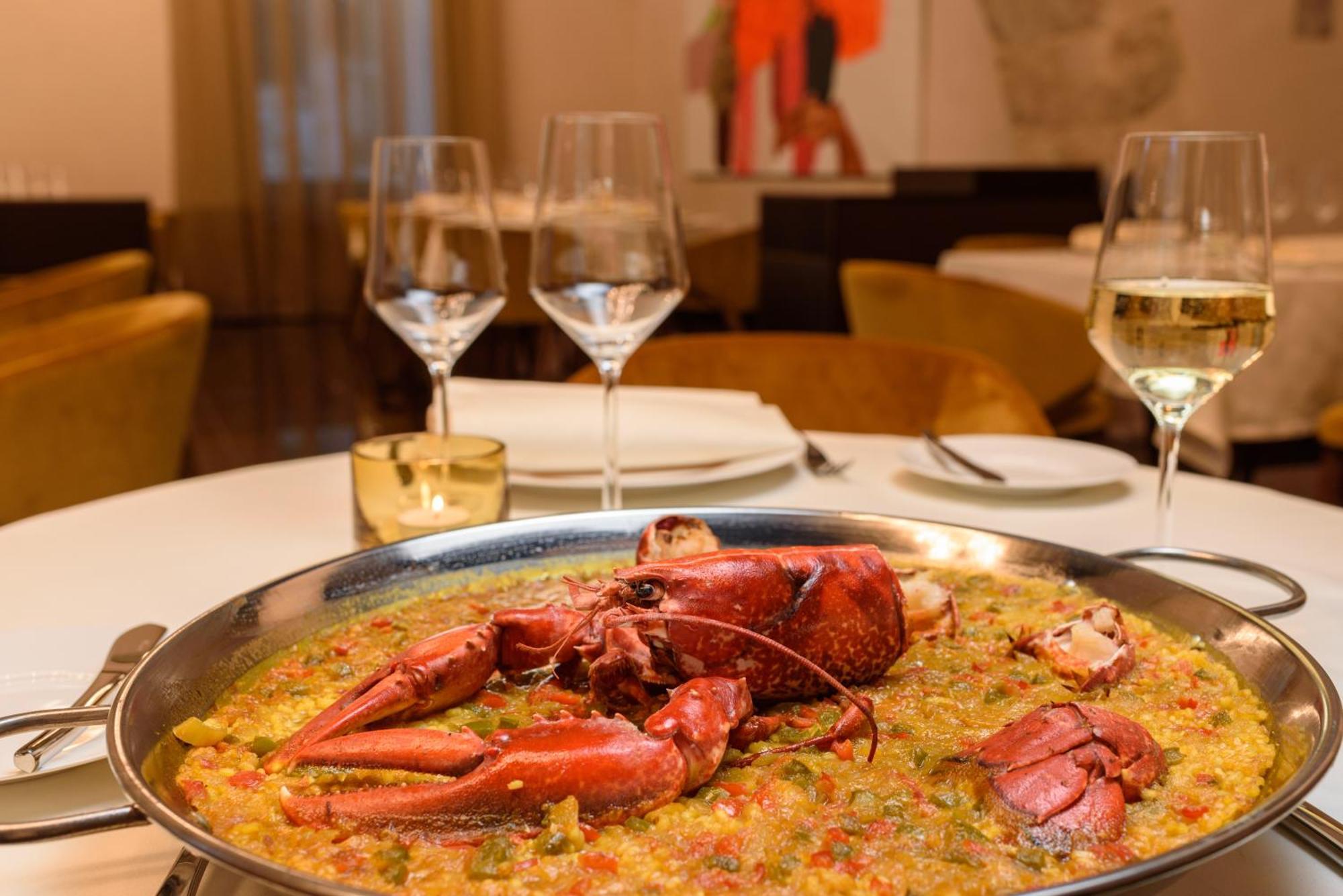 Aurea Museum By Eurostars Hotel Company Lisbon Exterior photo Paella with lobster